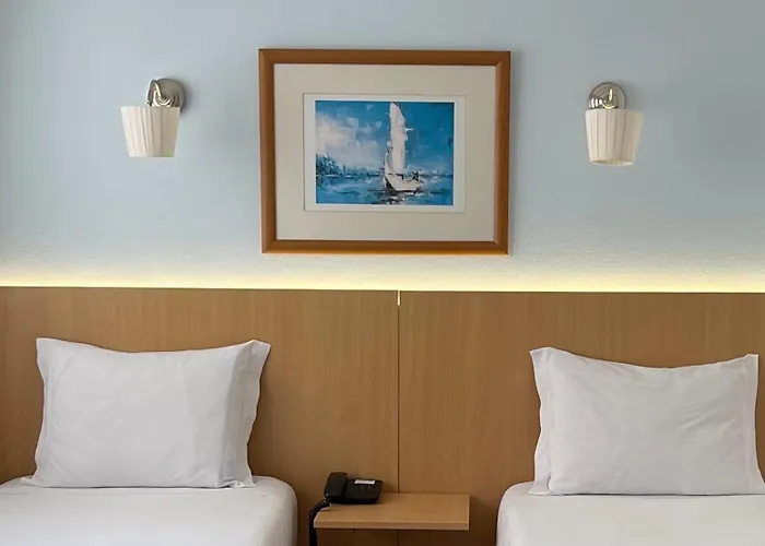 Hotel Santiago Vagos 2*